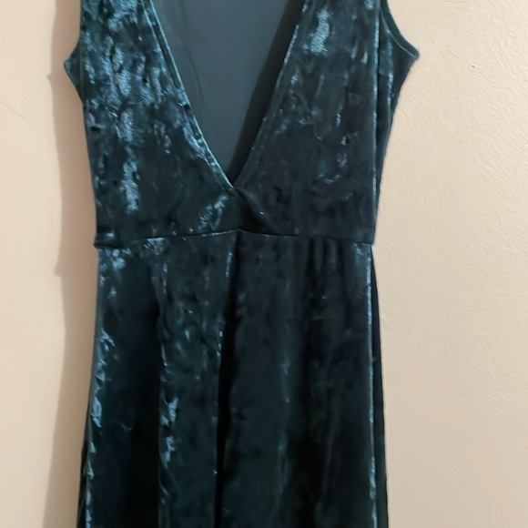 H&M velvet dress - Picture 3 of 4